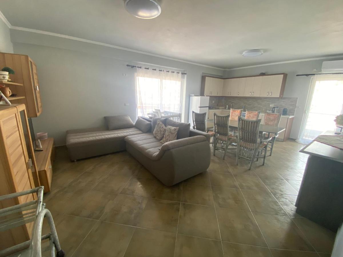 Saranda Relax Apartments Luaran gambar